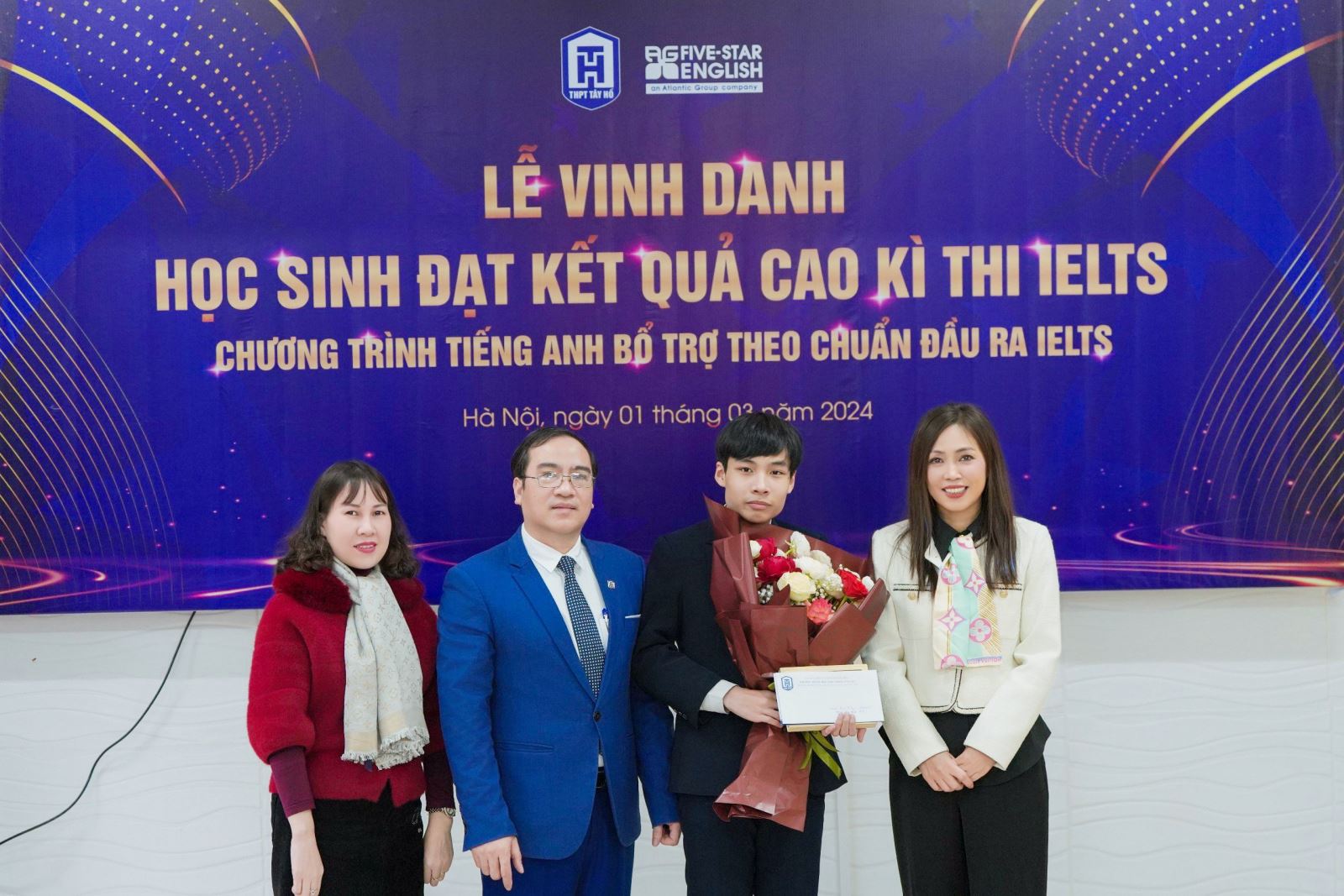 NAM SINH LỚP 11 ĐẠT 9.0 IELTS: 